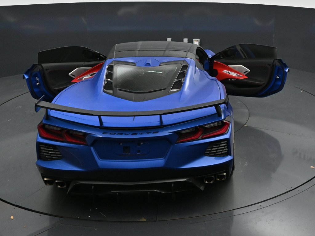 Used 2022 Chevrolet Corvette Stingray Preferred Cpe w/ Z51 Performance Package RWD image 35