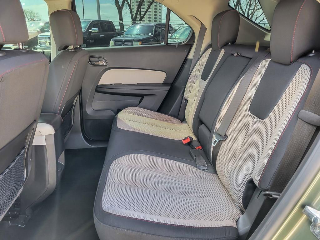 Used 2015 Chevrolet Equinox LT w/ Driver Convenience Package image 9