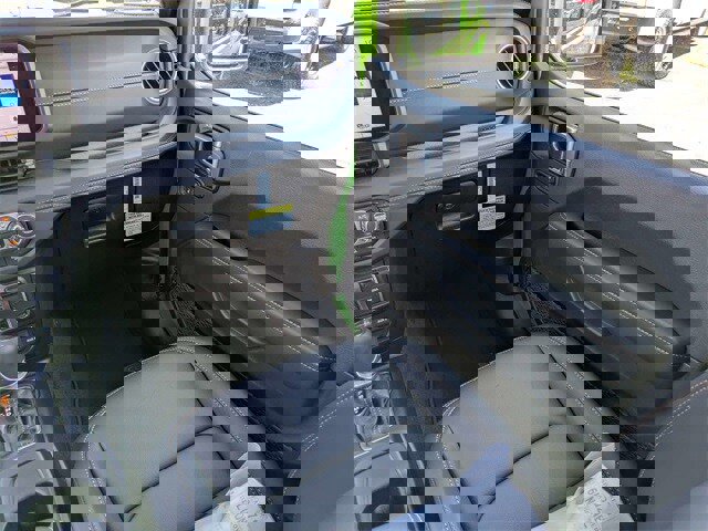 New 2025 Jeep Gladiator Sport image 17