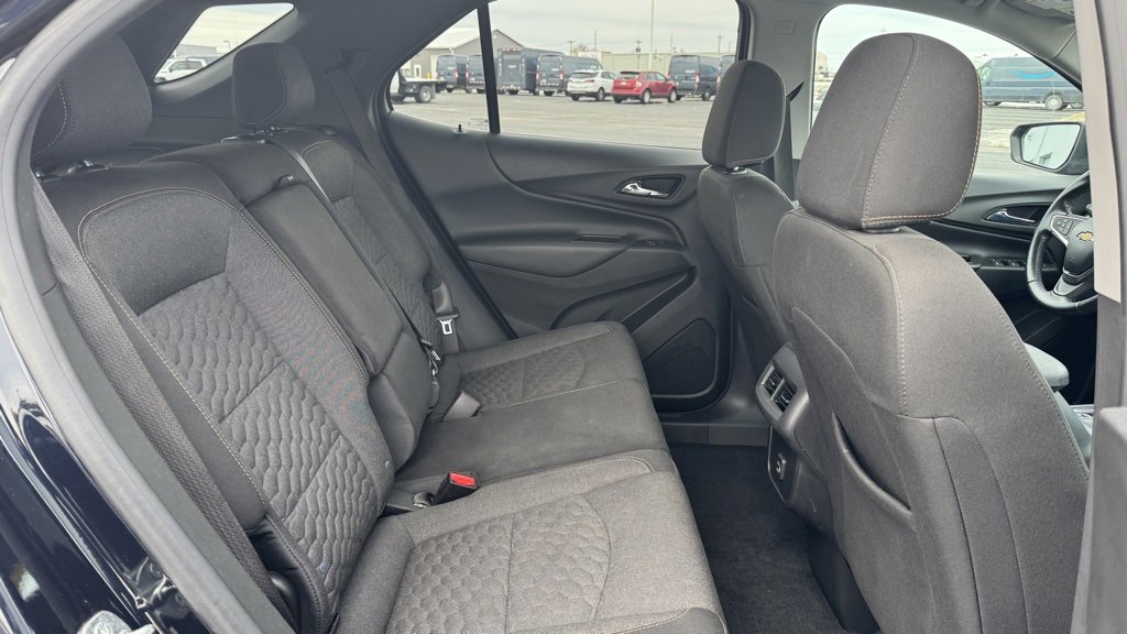 Used 2021 Chevrolet Equinox LT image 24