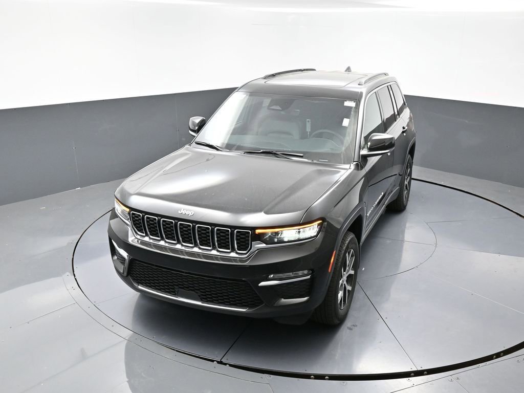New 2025 Jeep Grand Cherokee Limited w/ Trailer Tow Package image 43