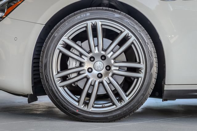 Used 2018 Maserati Ghibli RWD image 12