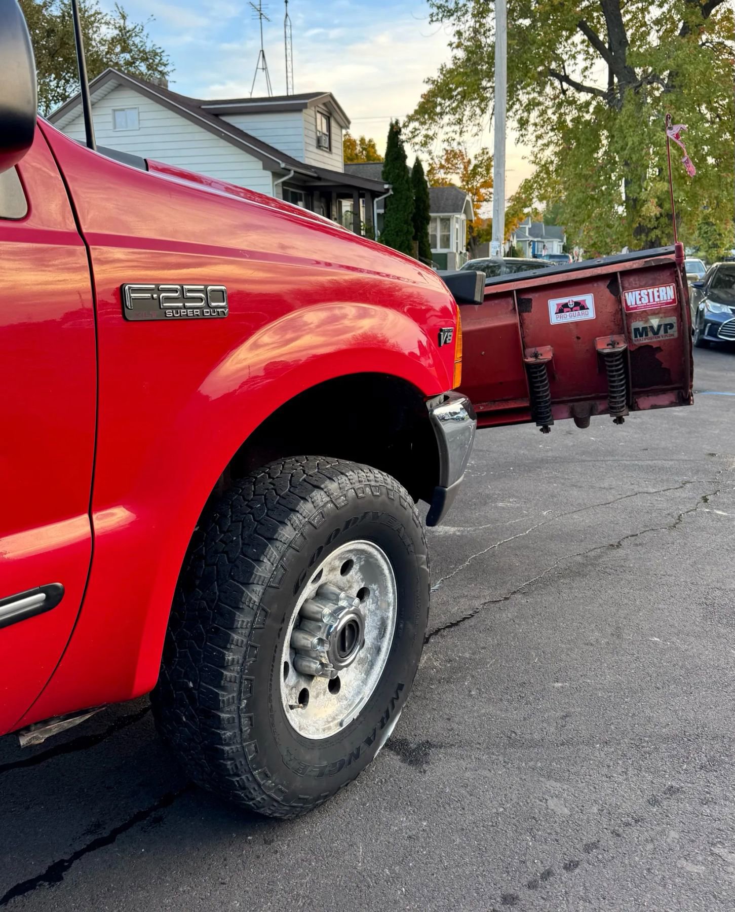 Used 2000 Ford F250 4x4 Regular Cab Super Duty image 7