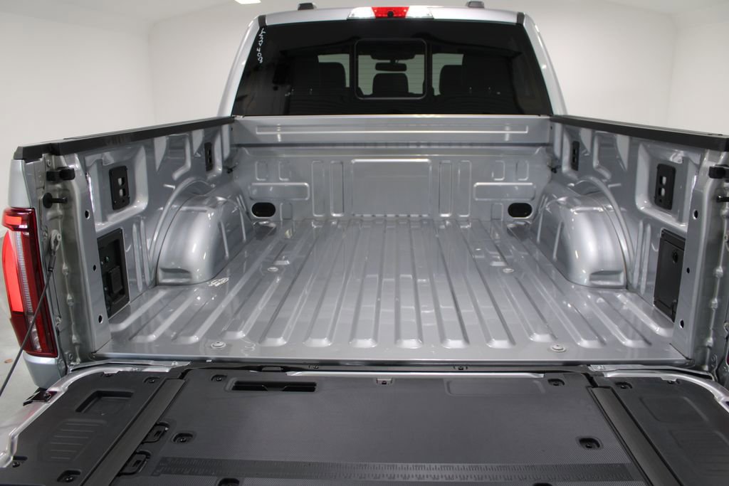 New 2025 Ford F150 Platinum w/ FX4 Off-Road Package image 17