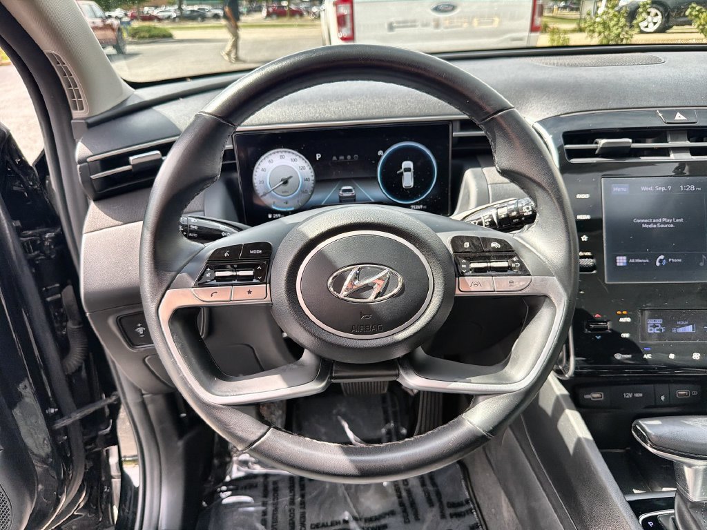 Used 2022 Hyundai Tucson SEL w/ Convenience + Premium Package AWD/4WD image 11