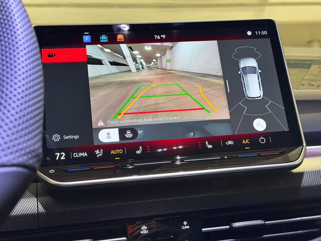 New 2026 Volkswagen GTI SE FWD image 17