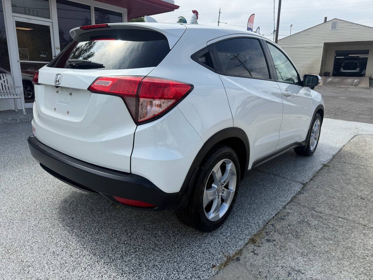 Used 2016 Honda HR-V EX image 20
