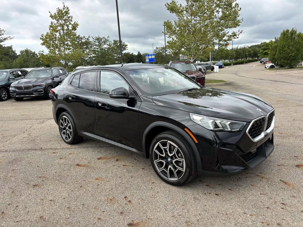 Certified 2025 BMW X2 xDrive28i image 1