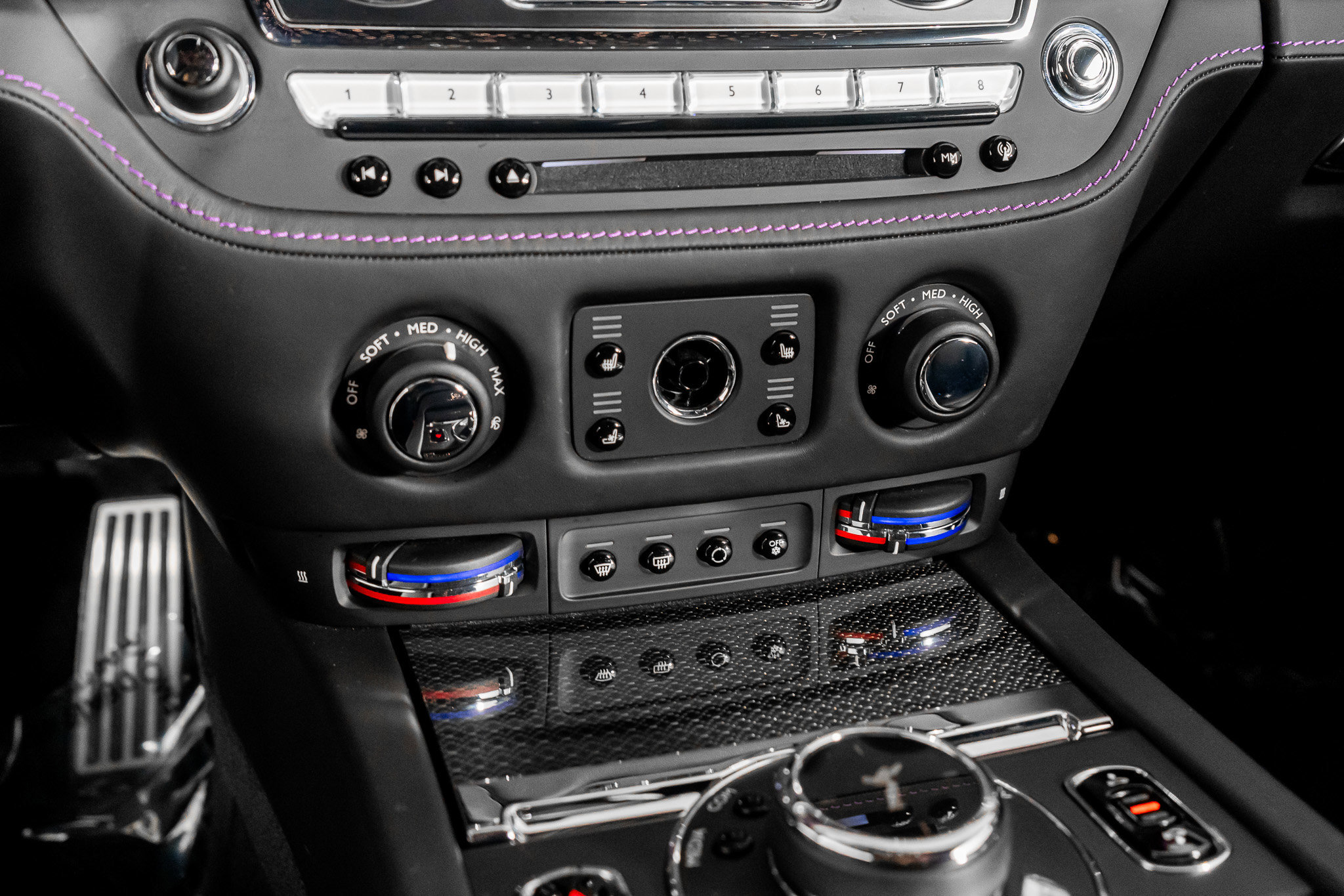 Used 2020 Rolls-Royce Wraith RWD image 41