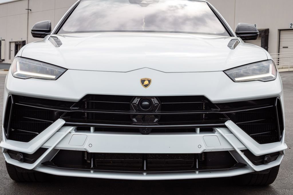 Used 2023 Lamborghini Urus S image 7