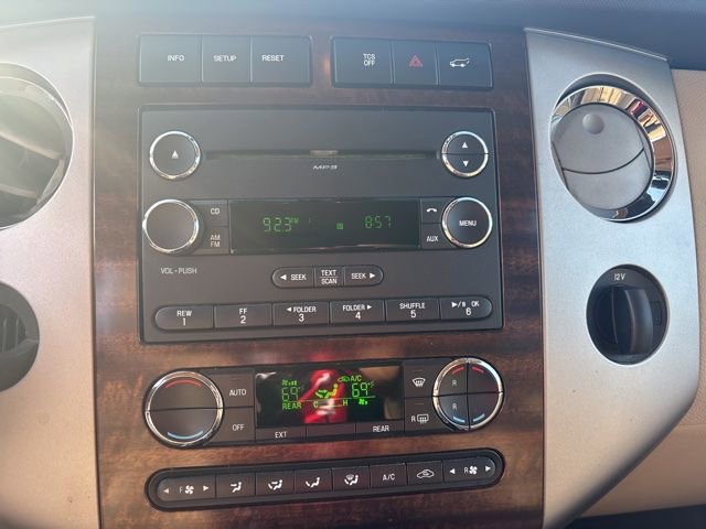 Used 2013 Ford Expedition XLT image 12