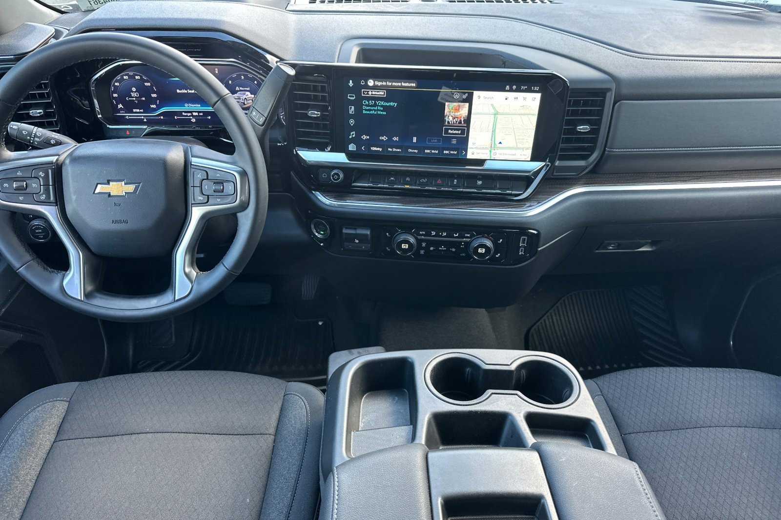 Used 2025 Chevrolet Silverado 1500 LT image 16