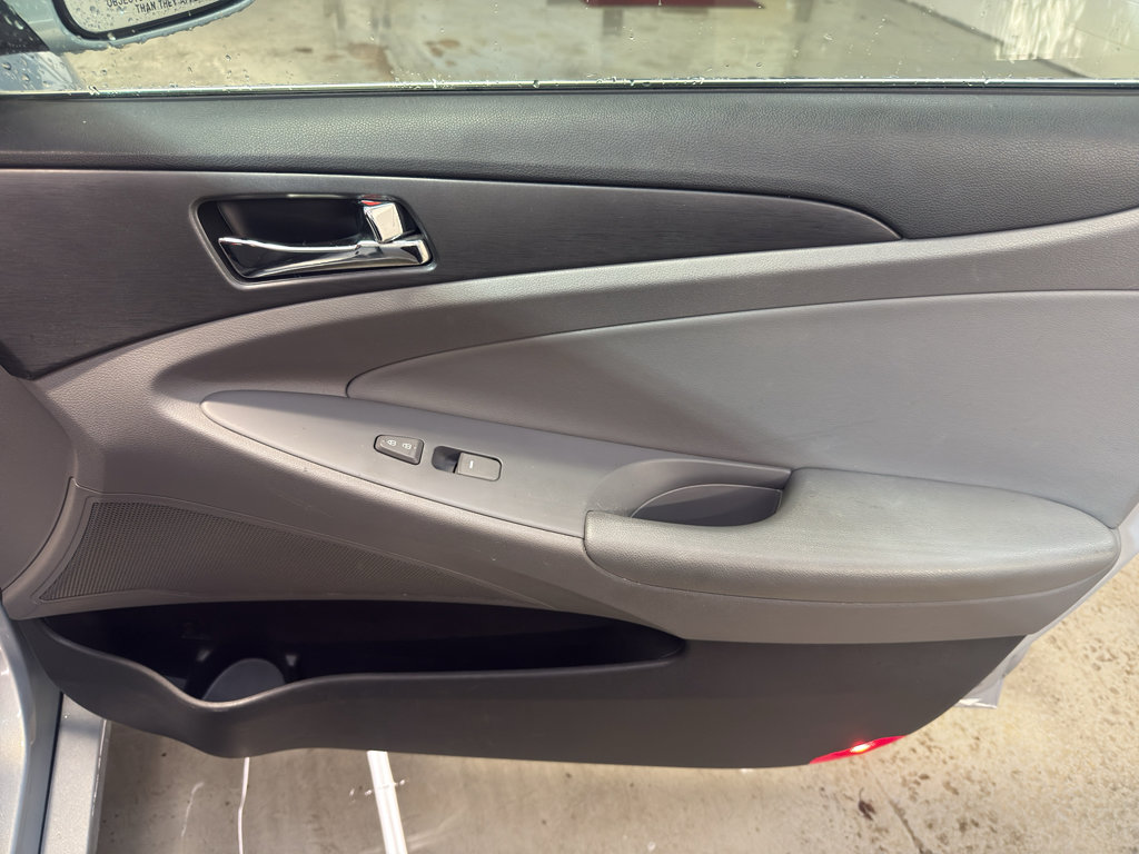Used 2013 Hyundai Sonata GLS w/ Popular Equipment Pkg image 19