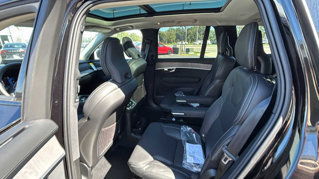 New 2027 Volvo XC90 T8 Ultra AWD/4WD image 10