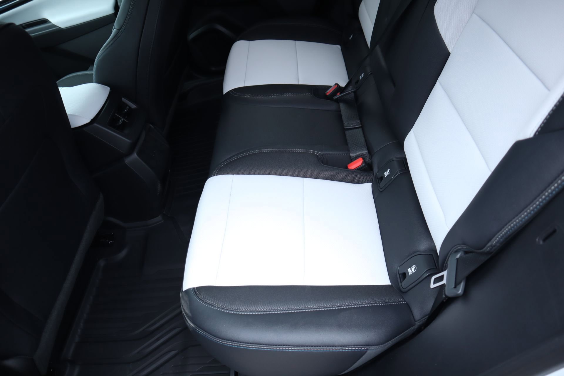 New 2026 Chevrolet Equinox EV LT image 12