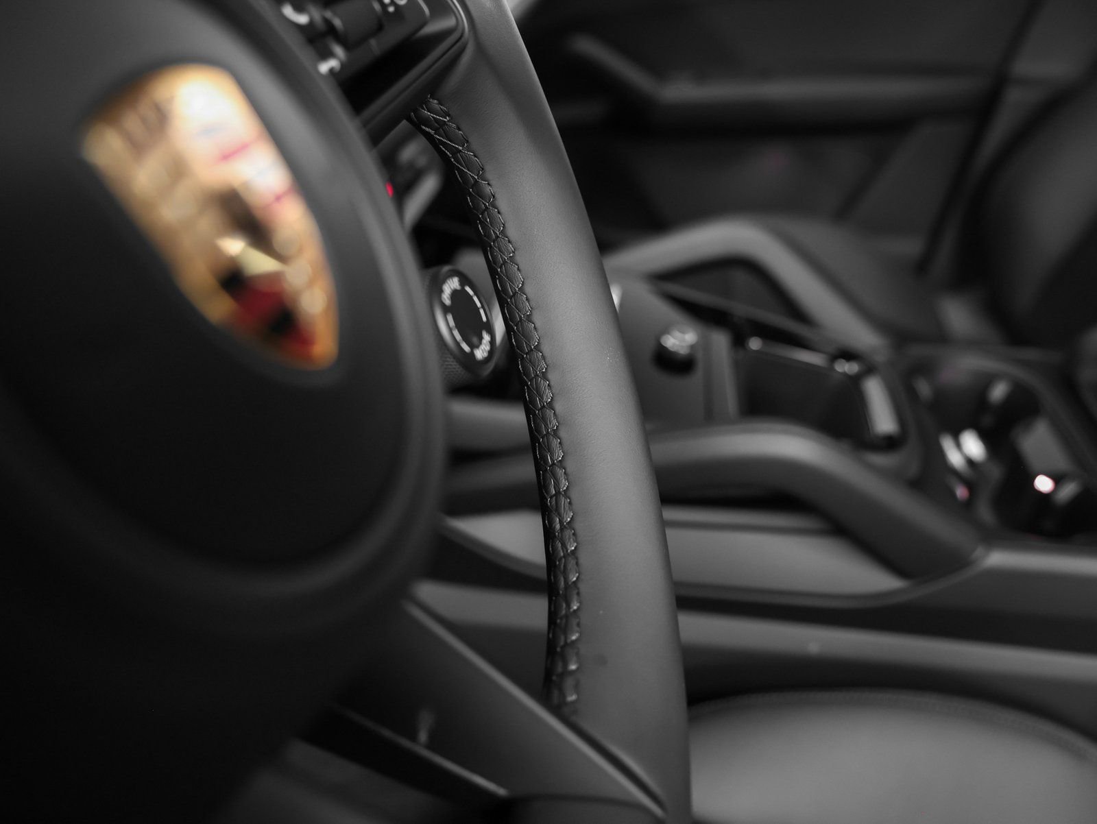 Certified 2025 Porsche Cayenne image 32