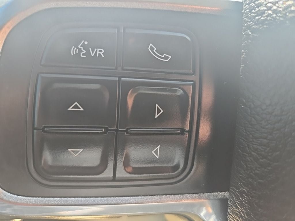 Used 2020 RAM 3500 Laramie AWD/4WD image 15