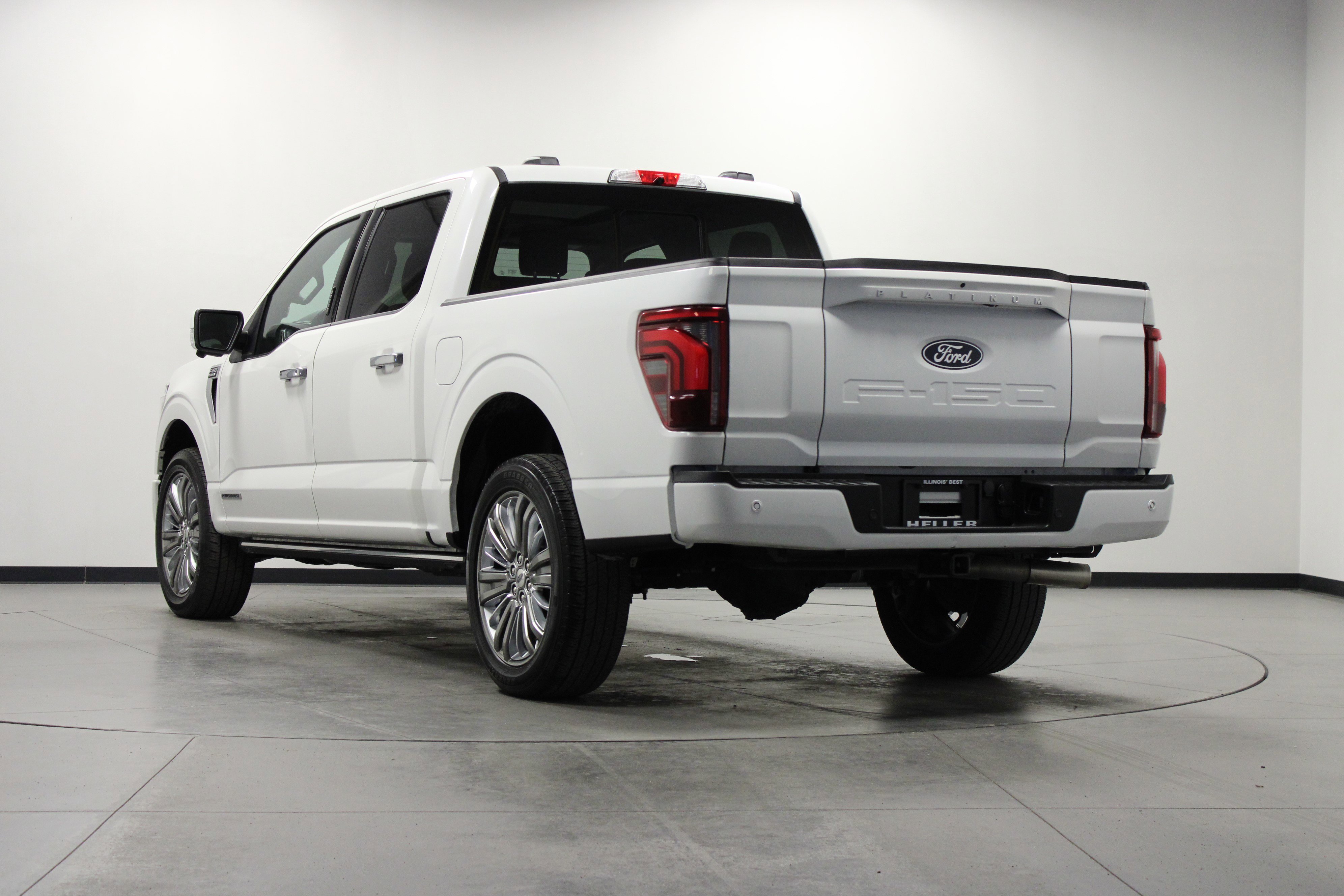 Used 2024 Ford F150 Platinum w/ Equipment Group 703A Plus AWD/4WD image 6