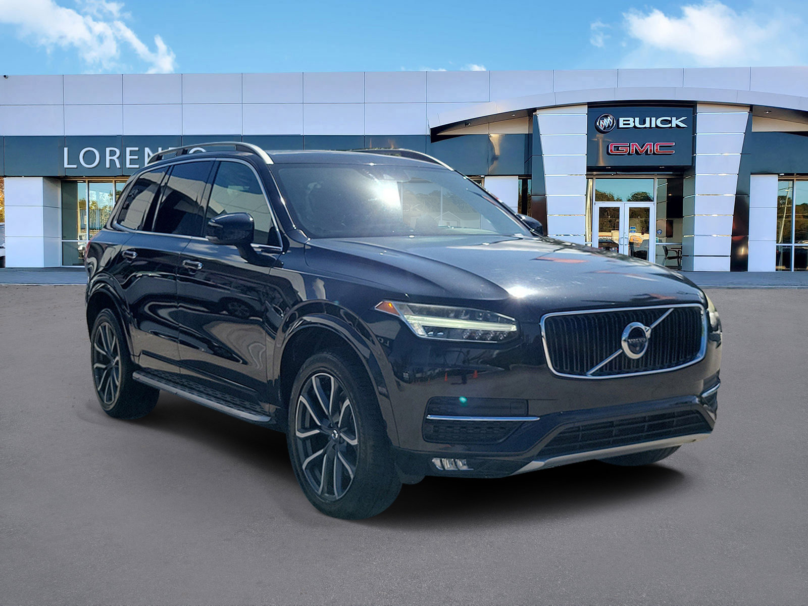 Used 2016 Volvo XC90 T6 Momentum w/ Momentum Plus Package image 3