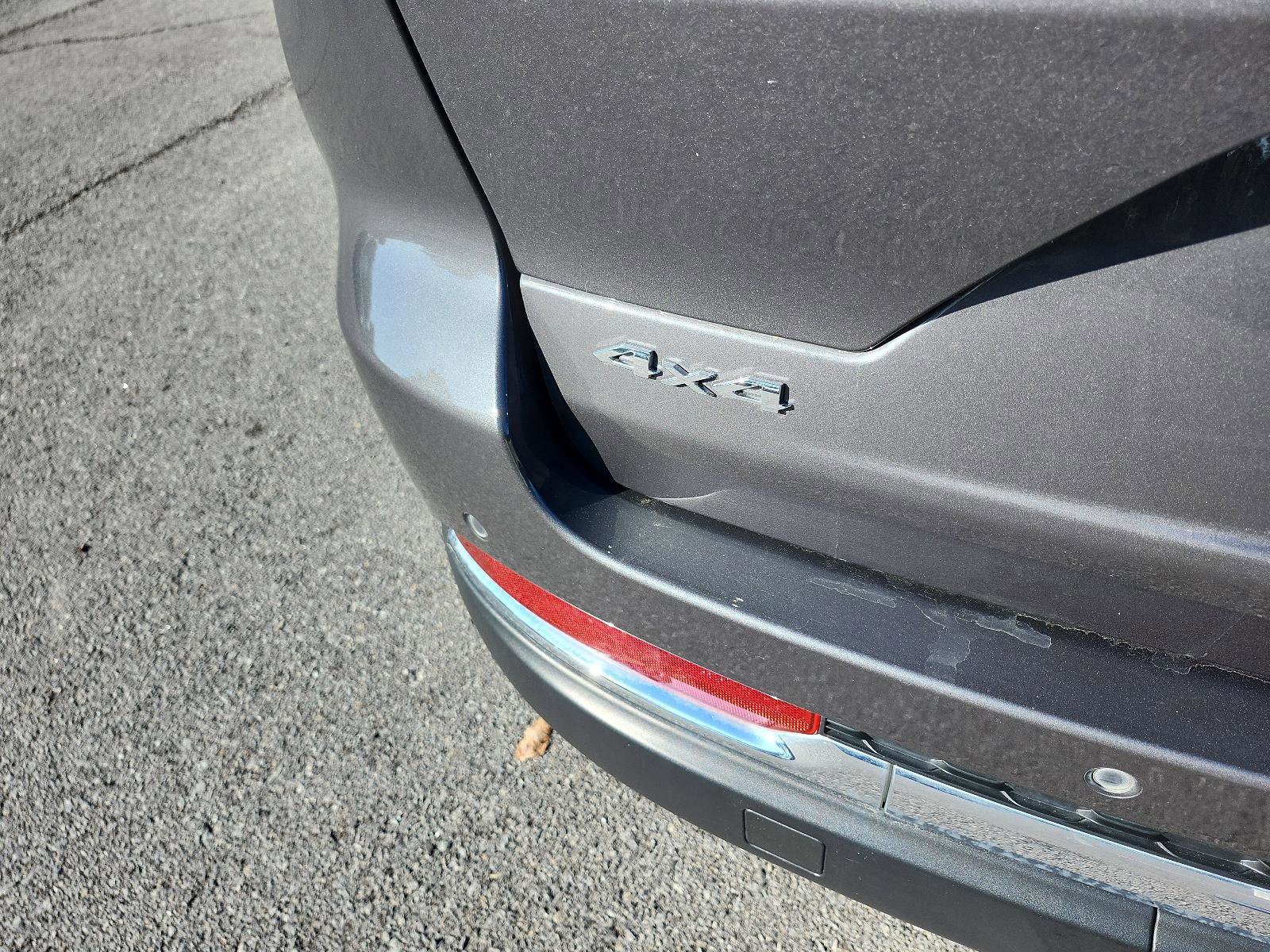 Used 2022 Jeep Grand Cherokee Limited w/ Trailer Tow Prep Group (B) image 4