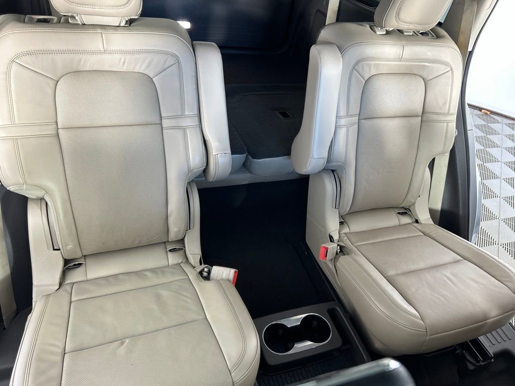 Used 2020 Lincoln Aviator Reserve w/ Equipment Group 202A AWD/4WD image 31