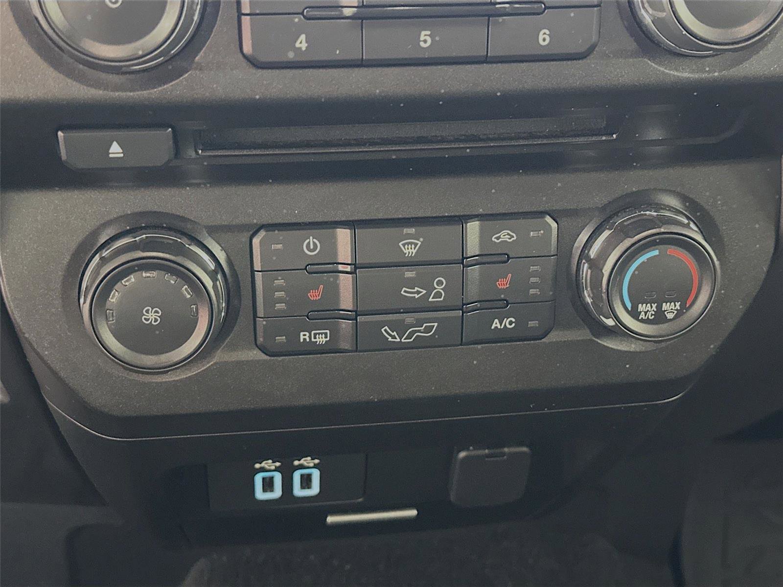 Used 2018 Ford F150 XLT w/ Equipment Group 302A Luxury image 9