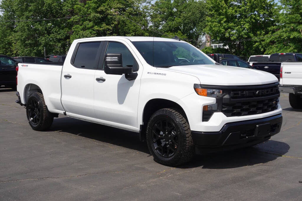 Used 2024 Chevrolet Silverado 1500 W/T w/ WT Value Package AWD/4WD image 4