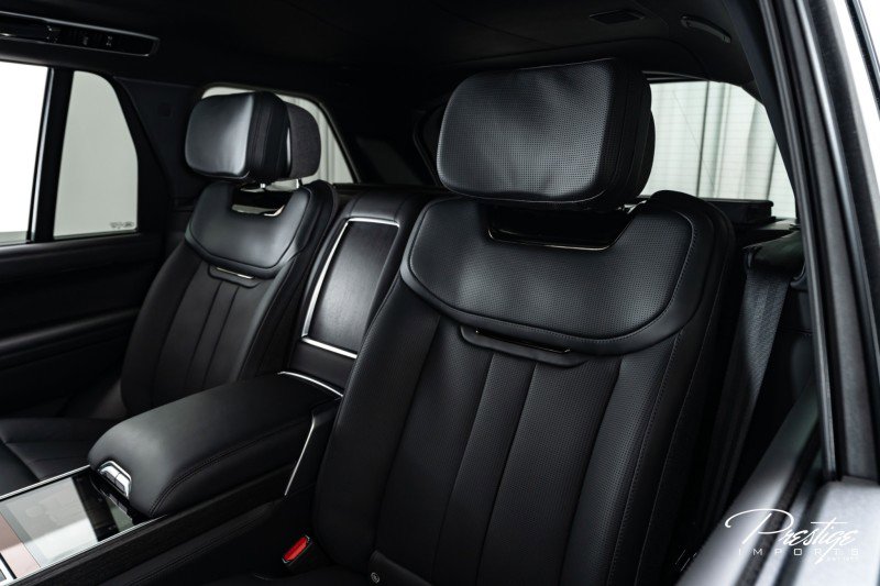 Used 2024 Land Rover Range Rover SV image 55