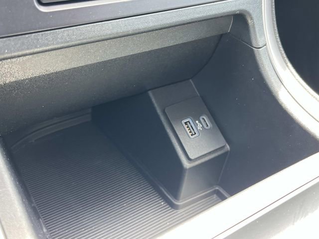 Used 2022 Ford Edge SE w/ Black Appearance Package image 33