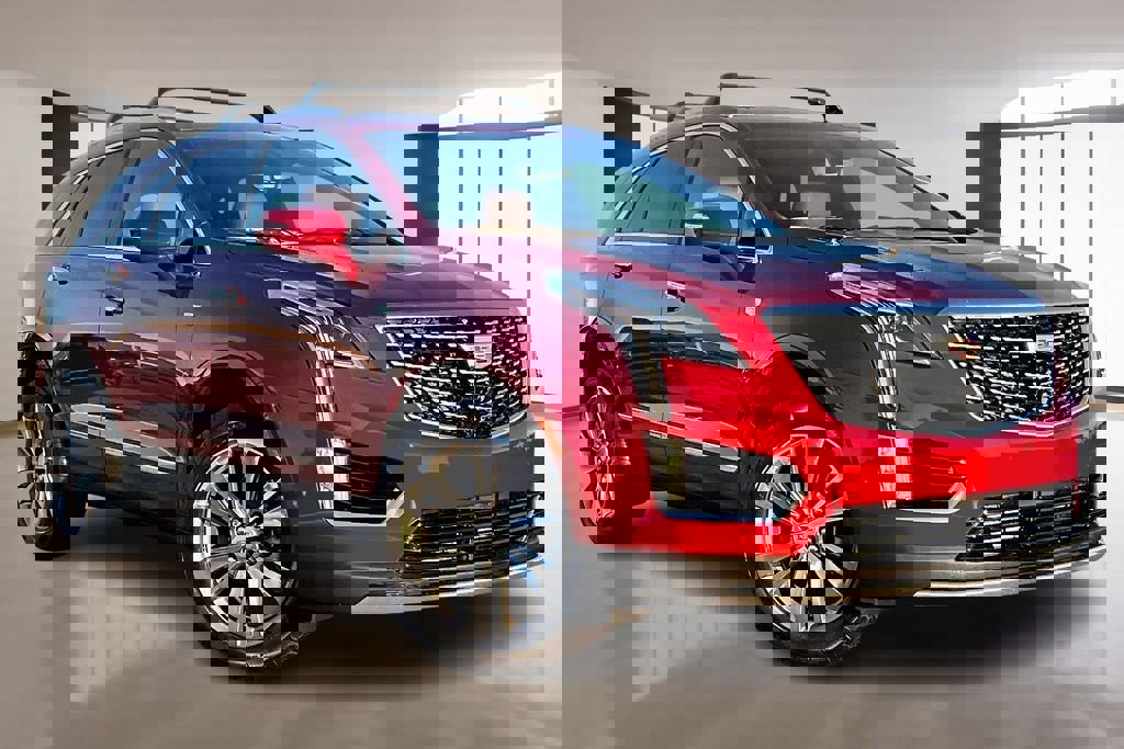 New 2026 Cadillac XT5 Premium Luxury image 2