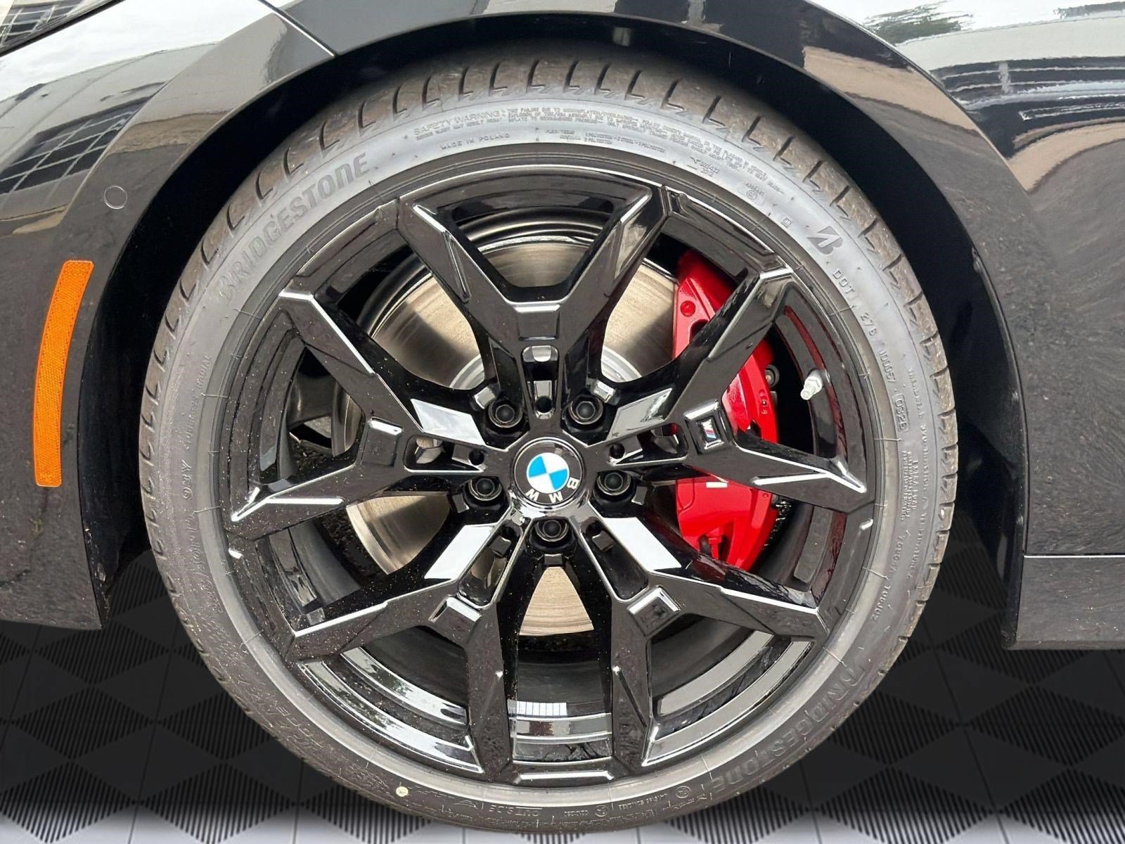 New 2026 BMW 330i xDrive Sedan w/ M Sport Package AWD/4WD image 13