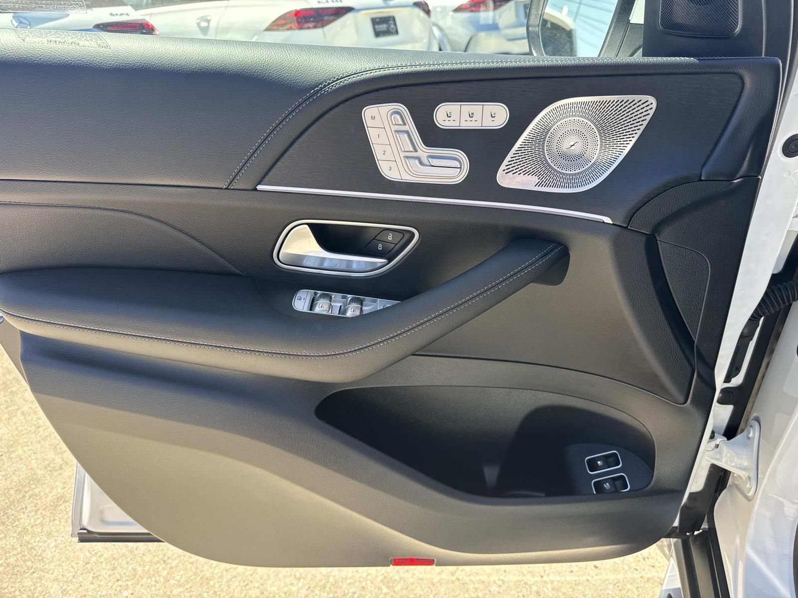 Used 2025 Mercedes-Benz GLE 450e 4MATIC image 19