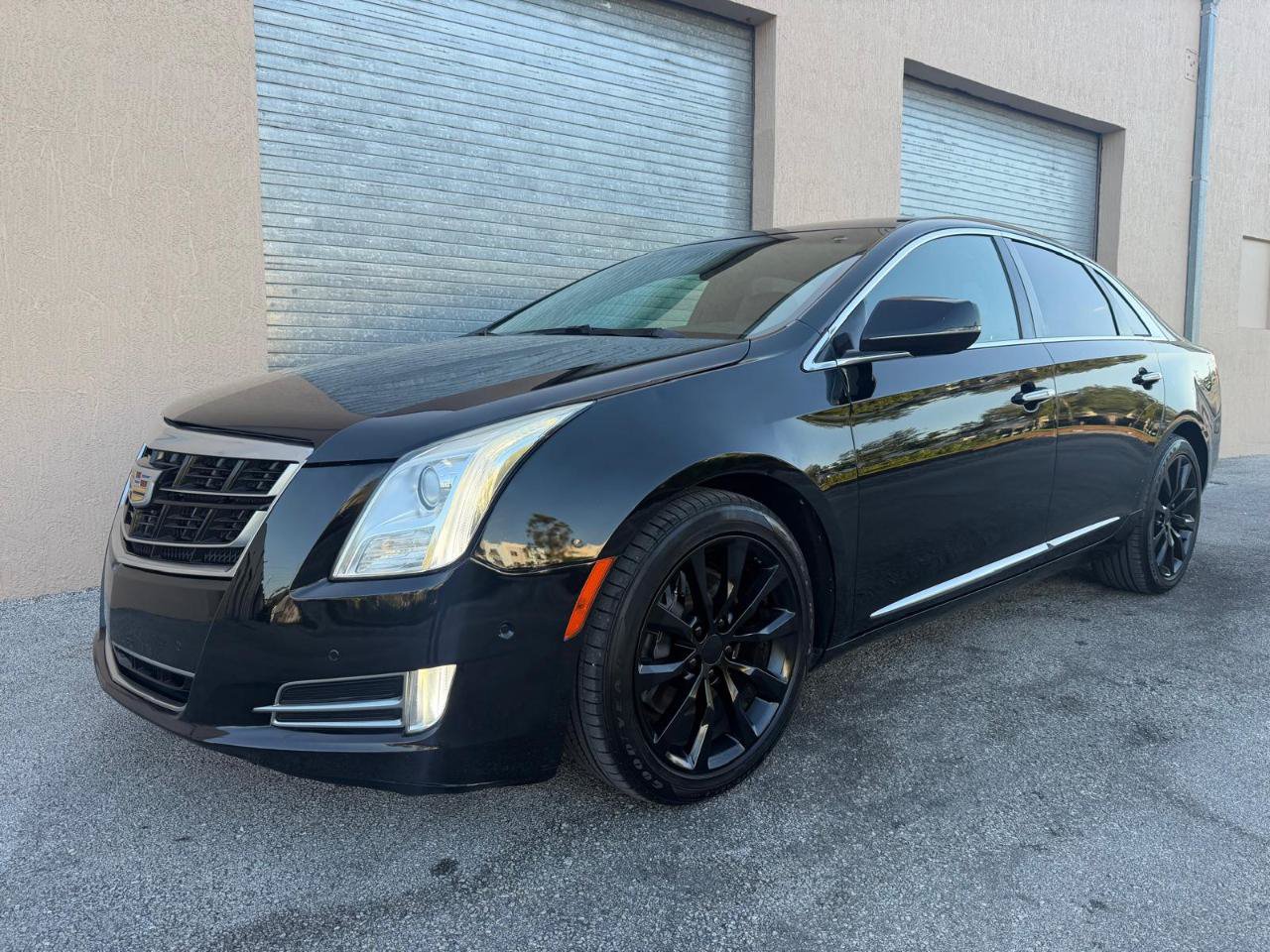 Used 2017 Cadillac XTS Luxury FWD image 2