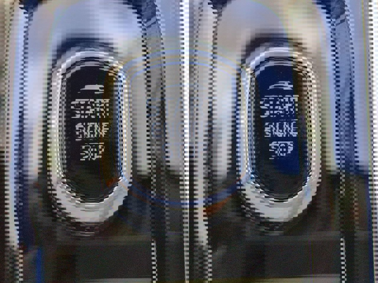 New 2025 Volvo XC60 T8 Plus w/ Protection Package Premier image 27