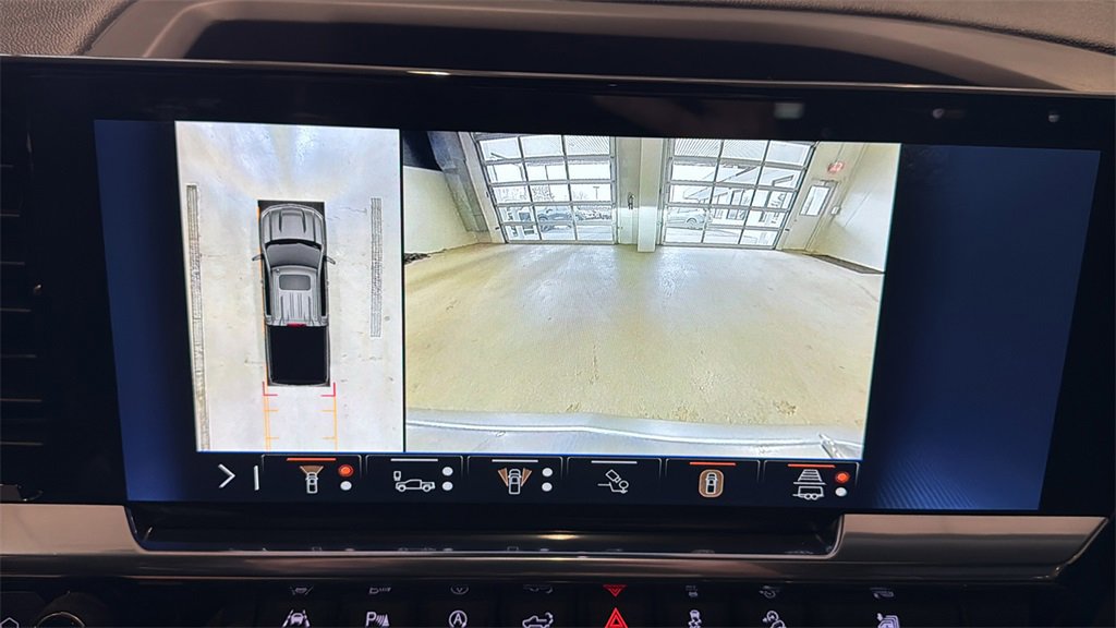 Used 2025 Chevrolet Silverado 1500 LTZ w/ LTZ Premium Package image 37