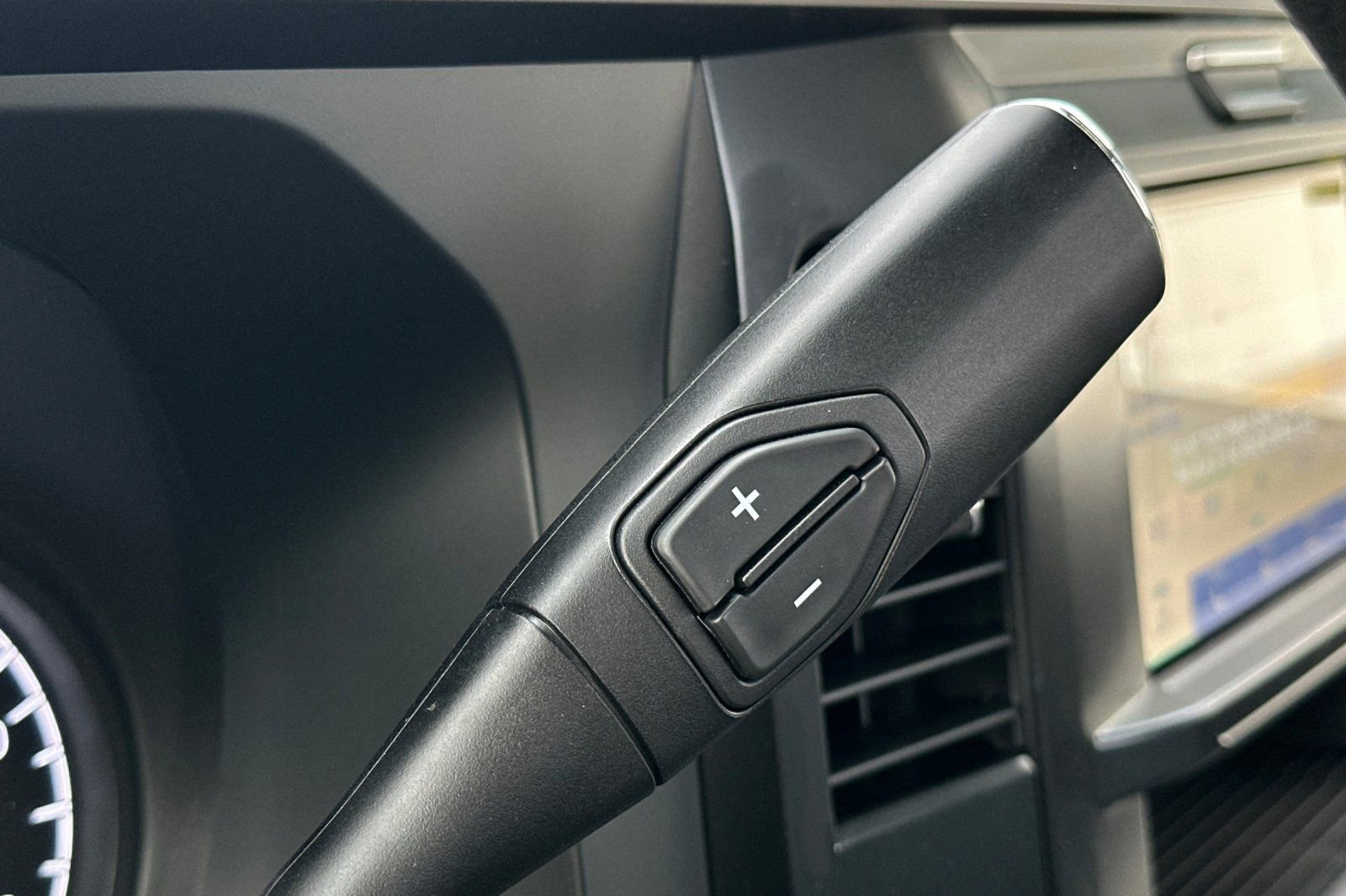 New 2026 Ford F250 XL w/ XL Chrome Package image 18