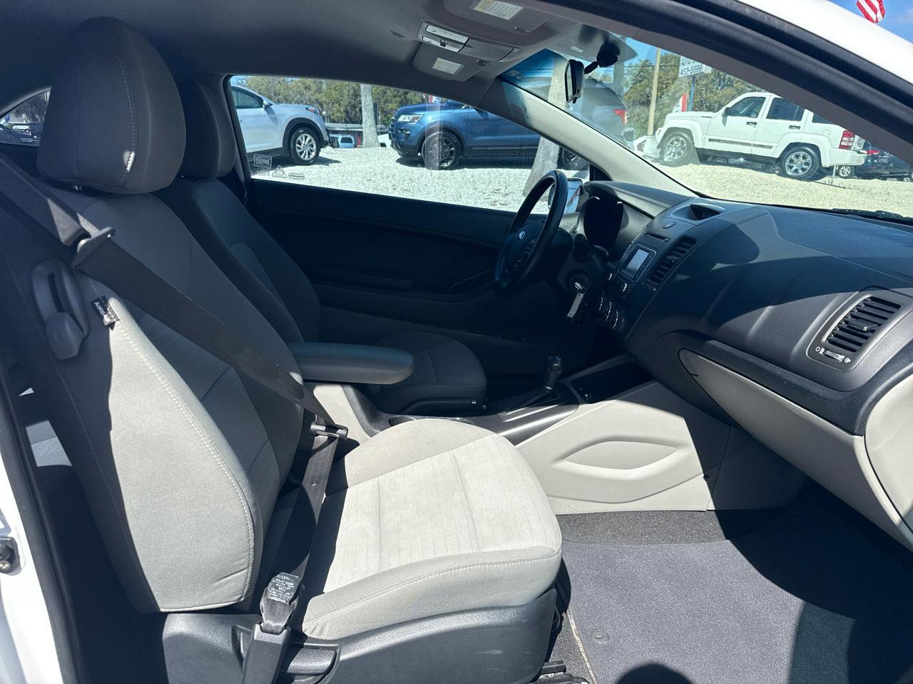 Used 2014 Kia Forte Koup EX image 9