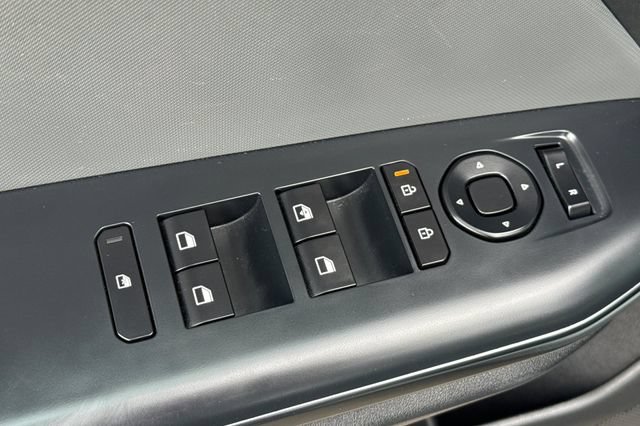 Certified 2025 Kia K4 FWD image 14