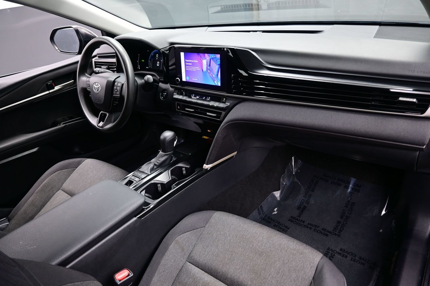 Used 2025 Toyota Camry LE FWD image 14