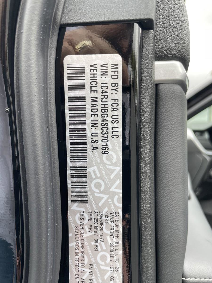 New 2025 Jeep Grand Cherokee Limited w/ Luxury Tech Group II image 51