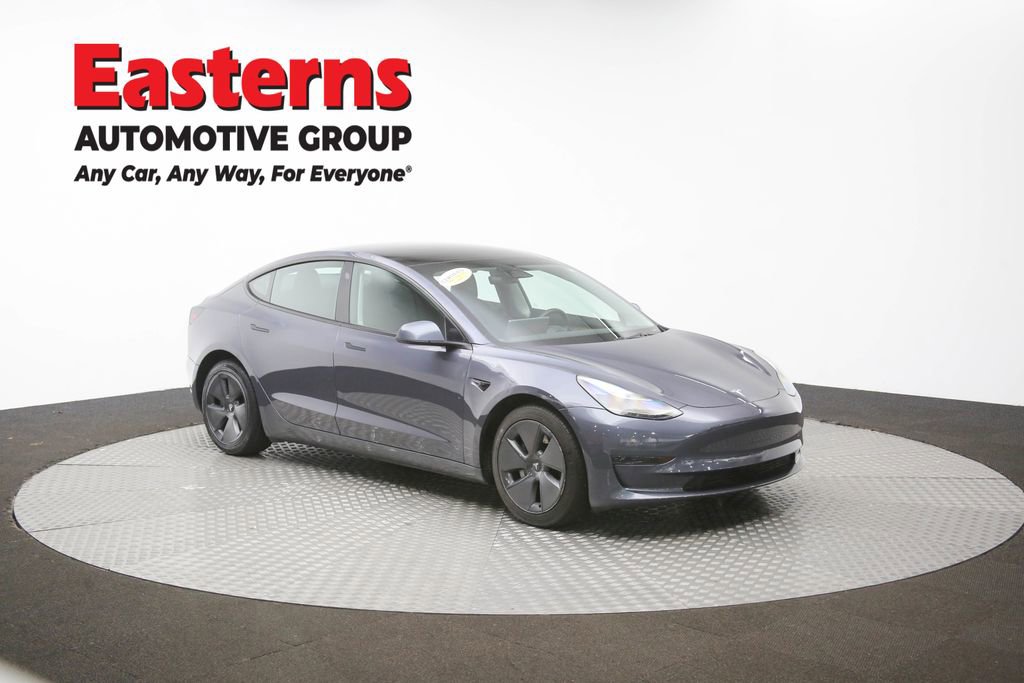 Used 2023 Tesla Model 3 Standard Range image 45