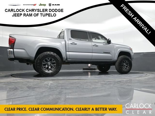 Used 2021 Toyota Tacoma SR5 w/ SR5 Appearance Package (SM) image 31