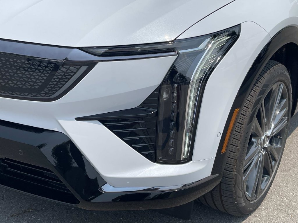 New 2027 Cadillac Optiq Premium Sport AWD/4WD image 9