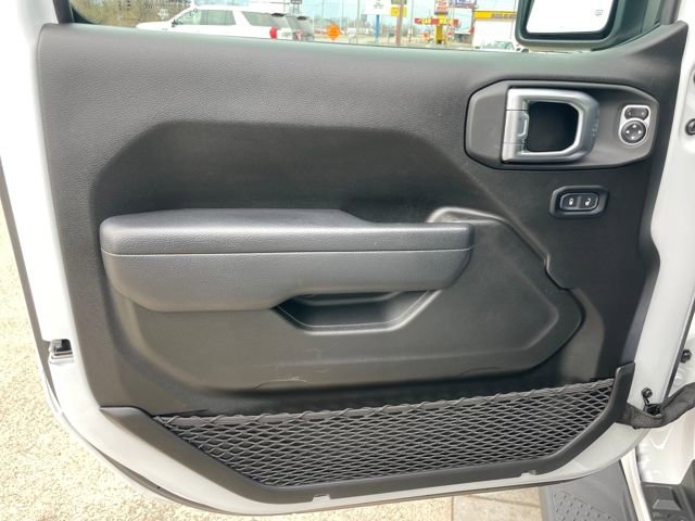 Used 2024 Jeep Gladiator Sport image 9