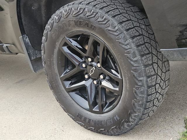 Used 2024 Chevrolet Silverado 1500 Custom Trail Boss w/ LPO, Dark Essentials Package AWD/4WD image 10
