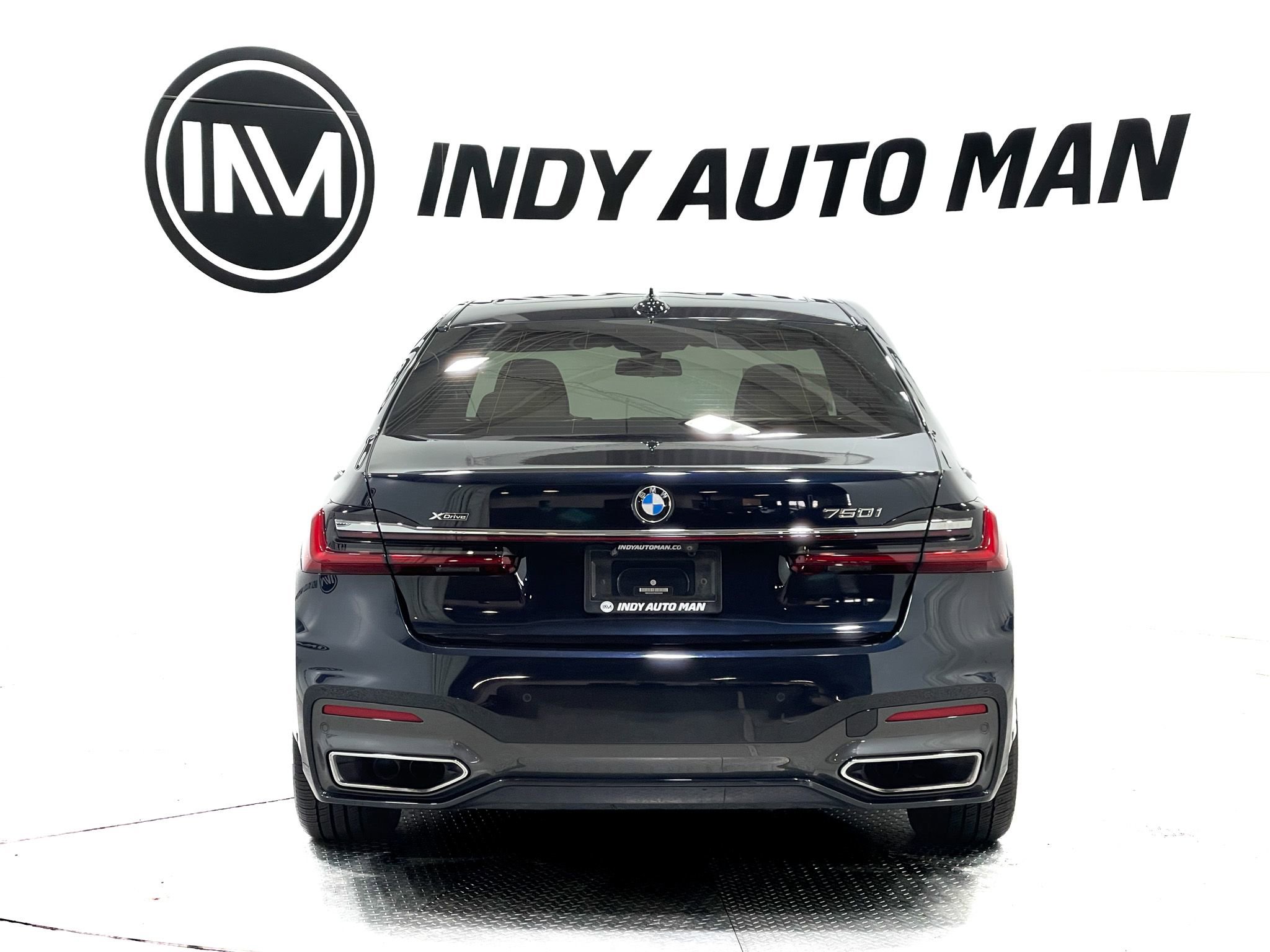 Used 2021 BMW 750i xDrive w/ Executive Package AWD/4WD image 5