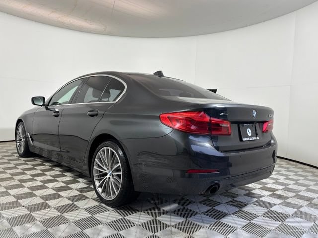 Used 2020 BMW 530i xDrive w/ Premium Package AWD/4WD image 5