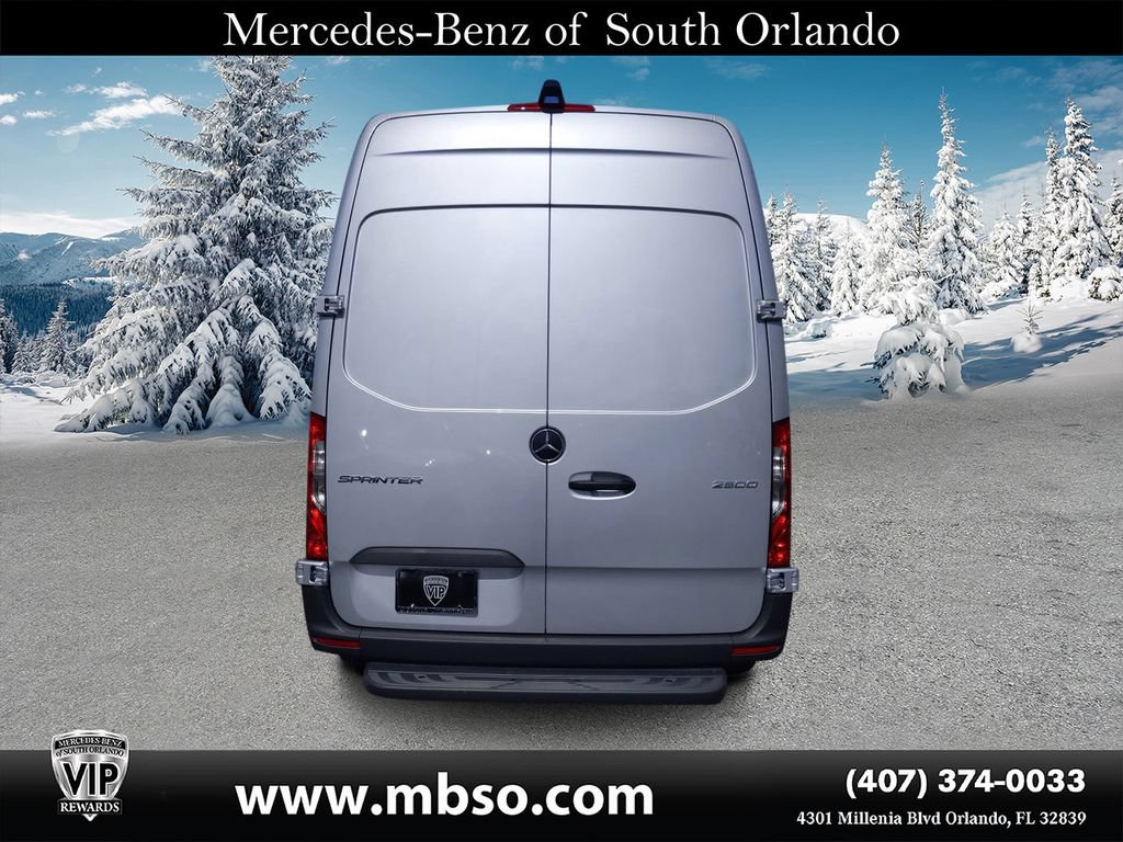 Used 2021 Mercedes-Benz Sprinter 2500 image 3