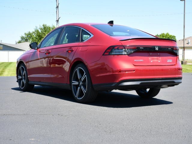 Used 2024 Honda Accord Sport image 5