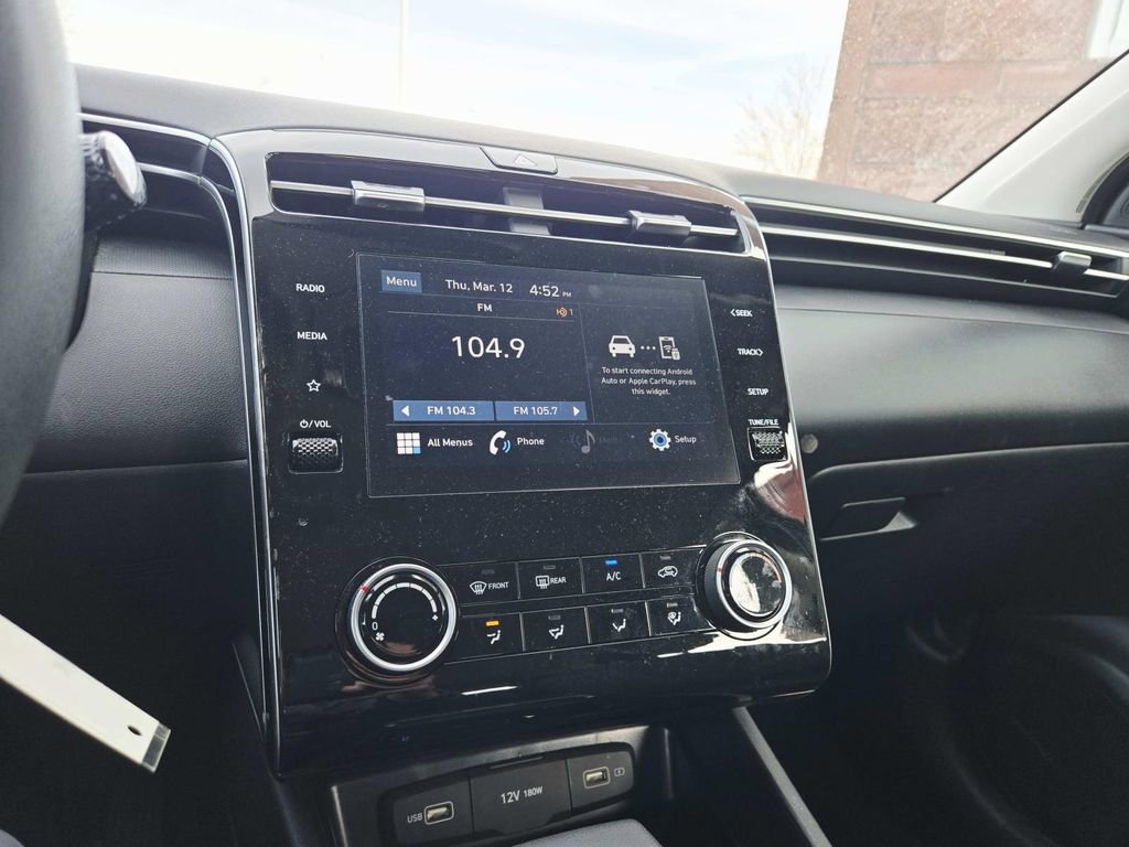 Used 2023 Hyundai Tucson SE image 22